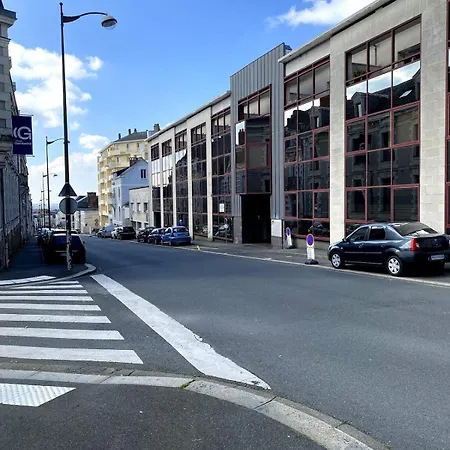 L'estrade, Centre-ville *