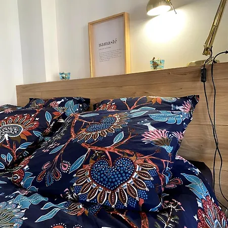 L'estrade, Centre-ville アパート