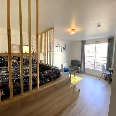 L'estrade, Centre-ville アパート