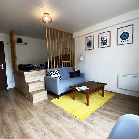 L'estrade, Centre-ville ショレ